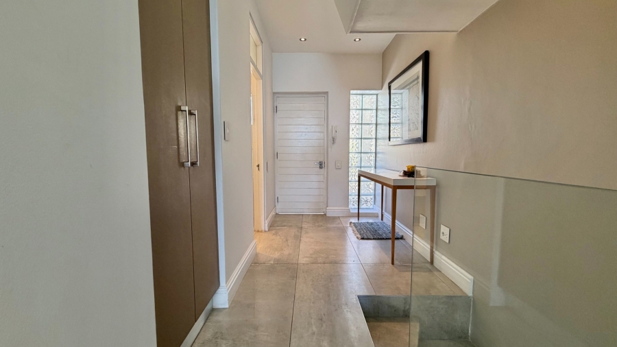 To Let 4 Bedroom Property for Rent in Gordons Bay Village Western Cape